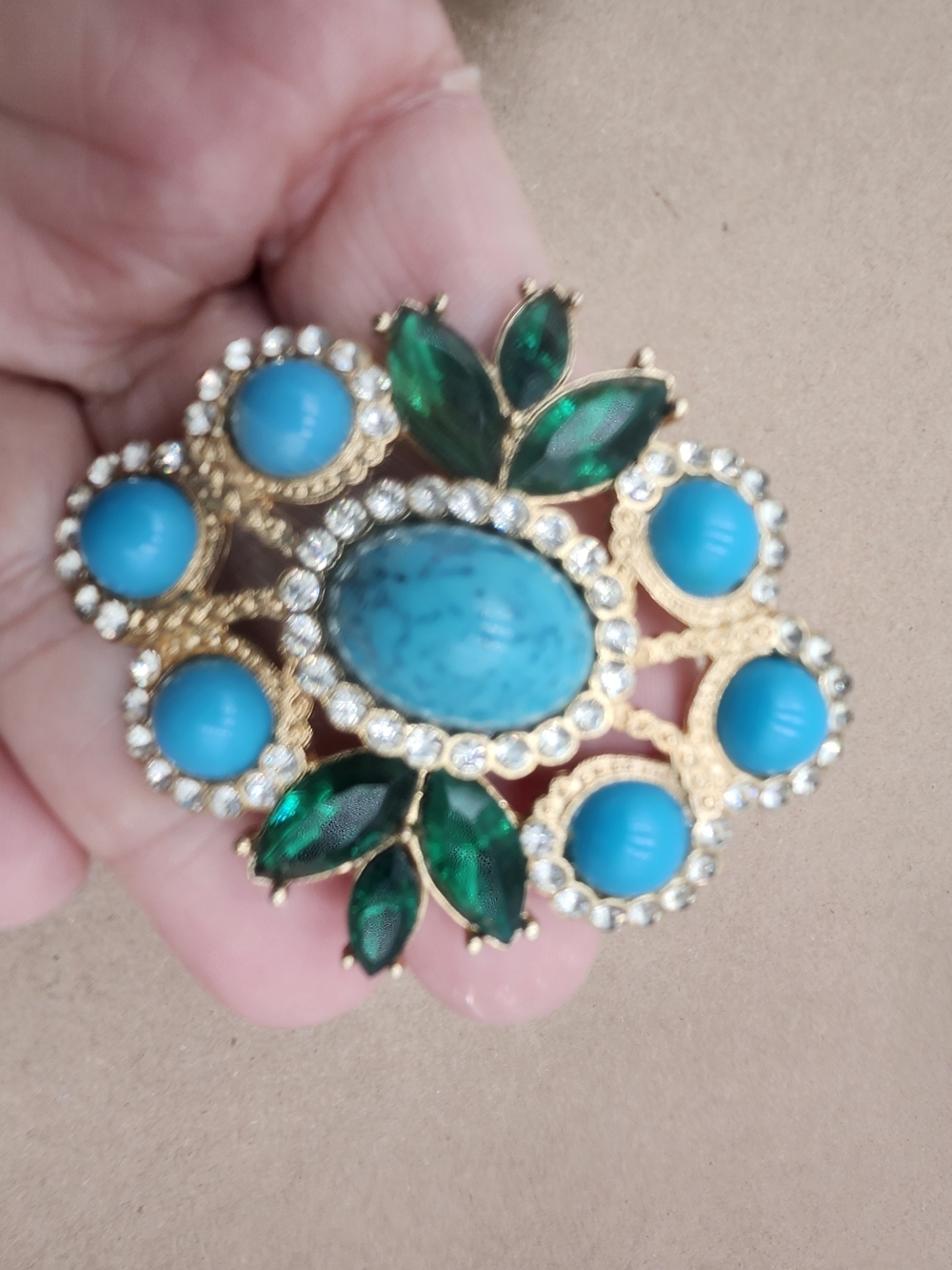 Sarah Coventry Maharani Brooch Pendant Green Rhinestones Faux Turquoise cabochon